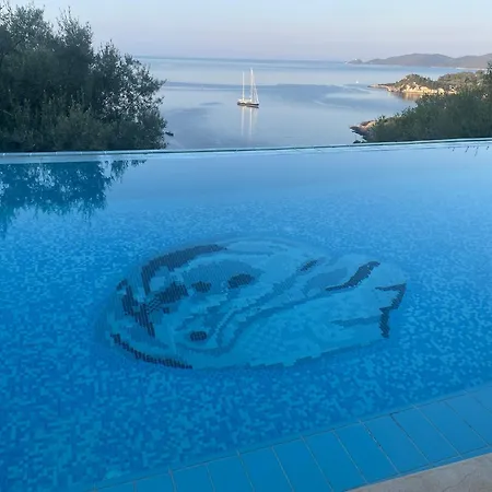 Amouso Villa